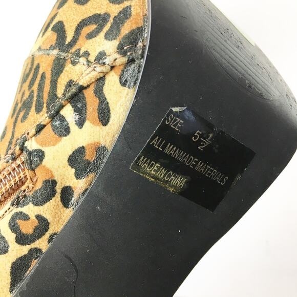 Qupid Leopard Print Platform Booties Yellow SZ 5.5 - Picture 6 of 7